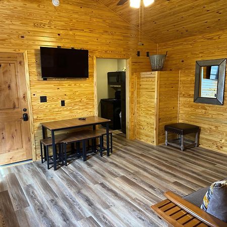 Kick Back Ranch Hotel Ramer Luaran gambar