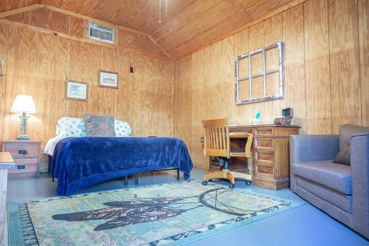 Kick Back Ranch Hotel Ramer Luaran gambar