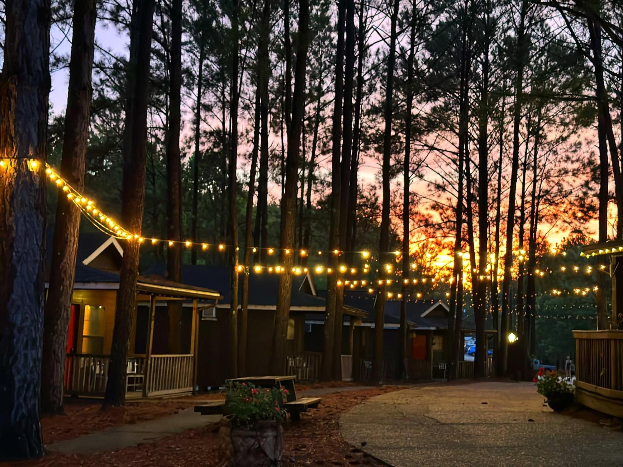 Kick Back Ranch Hotel Ramer Luaran gambar